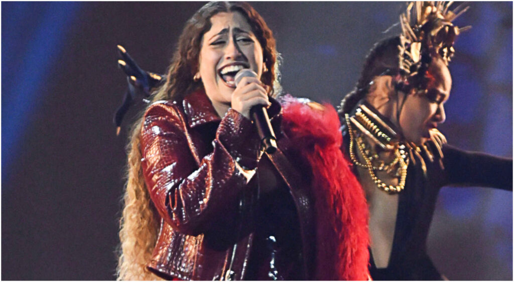 X Factor, Delia racconta il suo percorso di rinascita grazie a Paola e a una storia difficile