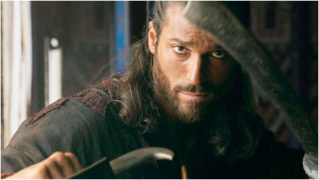 Can Yaman smentisce le voci sulla droga: è un atleta di disciplina e rifiuta anche gli integratori