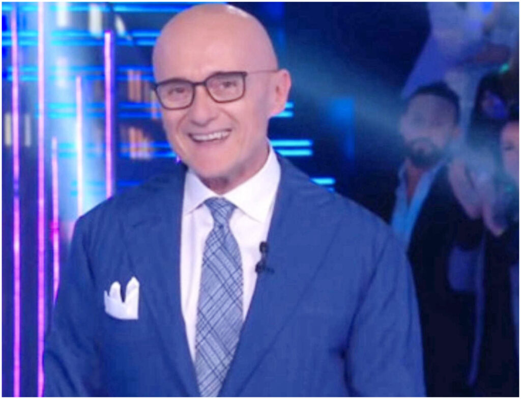 Caso Signorini-Corona, il conduttore si presenta in Procura e ribadisce: mai commesso violenza.