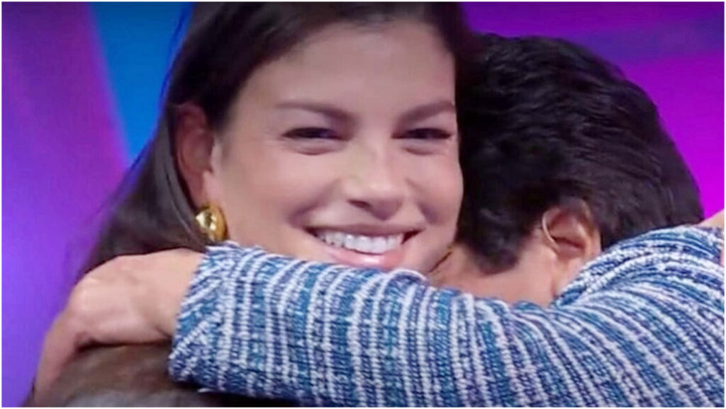 C’è posta per te: Emma abbraccia Lucia e rivela il desiderio di una storia d’amore come quella con Salvatore