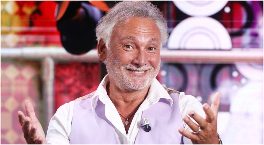 Francesco Paolantoni esprime le sue convinzioni: non crede né in Dio né nell’Aldilà, solo polvere.