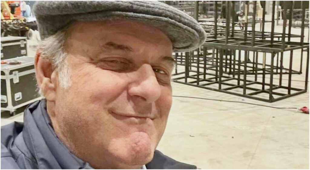 Gerry Scotti respinge le accuse delle ex Letterine e compara la sua situazione con De Martino