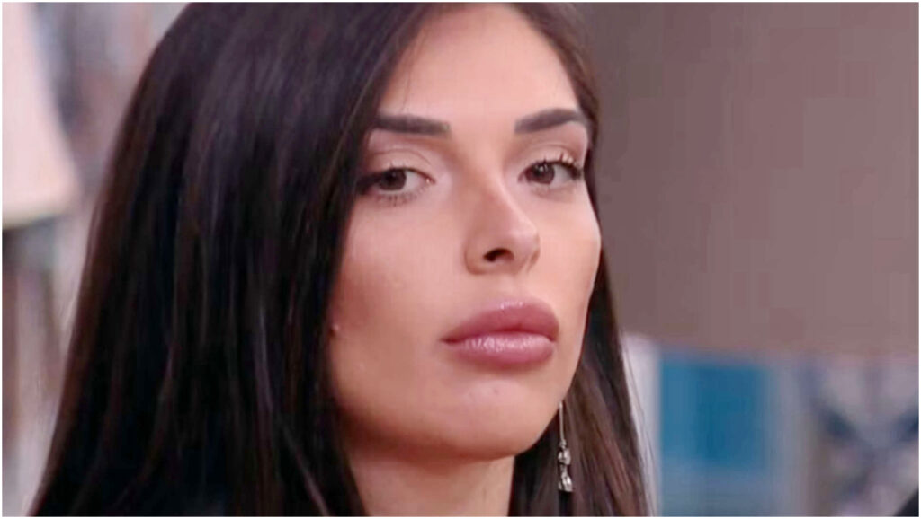 Greta Rossetti, la madre risponde alle hater con un attacco inaspettato: “Bruciate” a Crans-Montana