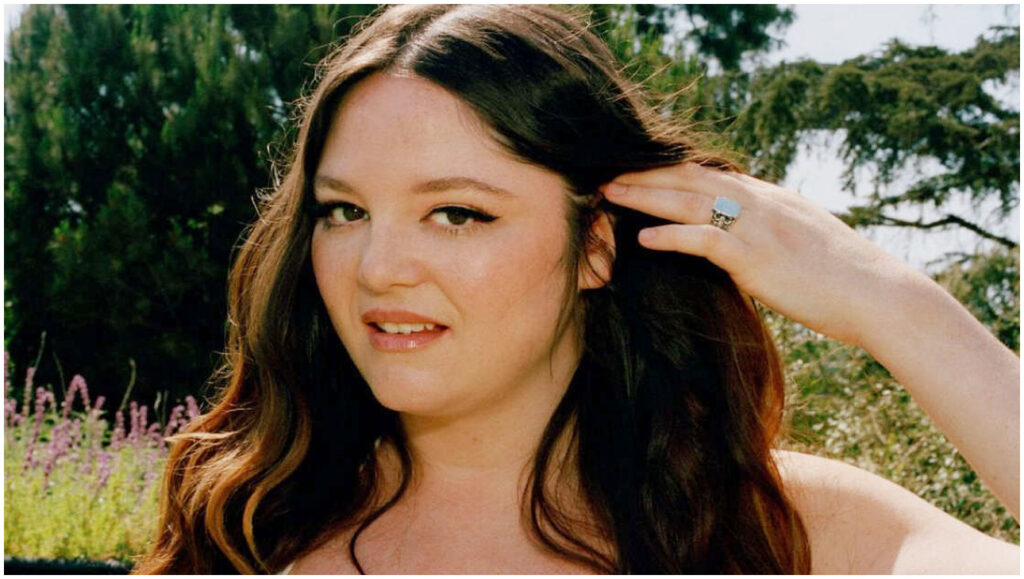 Hacks, una star chiude il suo account TikTok e accusa di censura sui contenuti critici