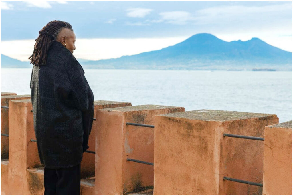 Un posto al sole, Napoli e il mistero di Whoopi Goldberg nella soap opera italiana