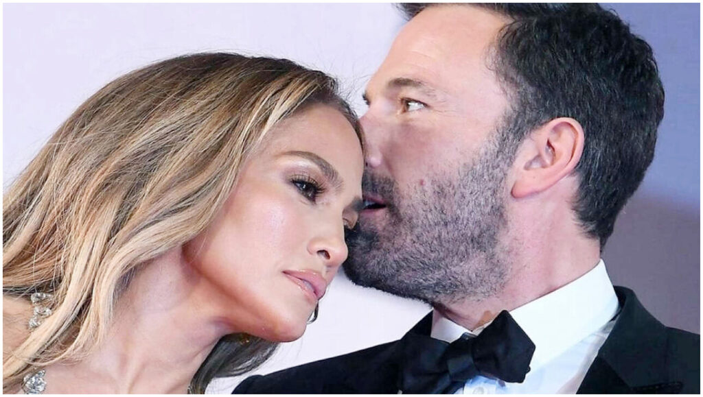 Jennifer Lopez e Ben Affleck tolgono dal mercato la villa di Beverly Hills dopo la ristrutturazione