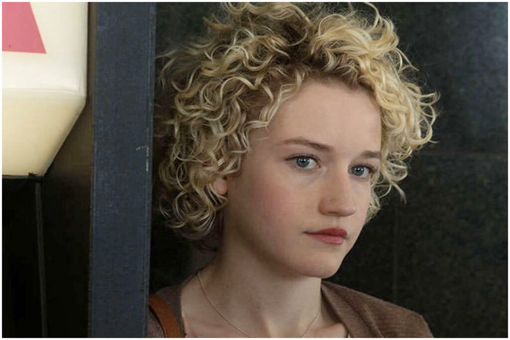 Tyrant, la serie thriller con Charlize Theron, accoglie Julia Garner nel suo cast