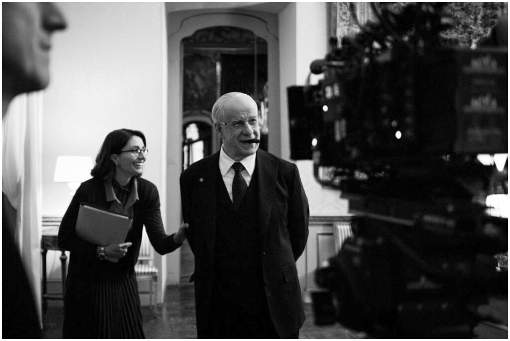 La Grazia presenta un’intervista video con Toni Servillo, Anna Ferzetti e Milvia Marigliano