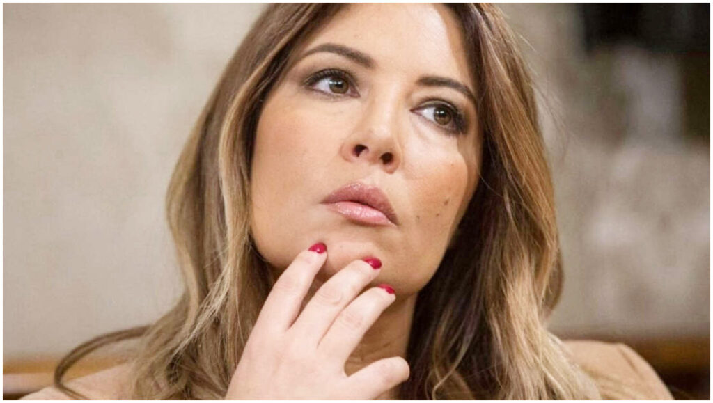 Selvaggia Lucarelli al GF Vip con cifre record ma complicazioni per Milly Carlucci