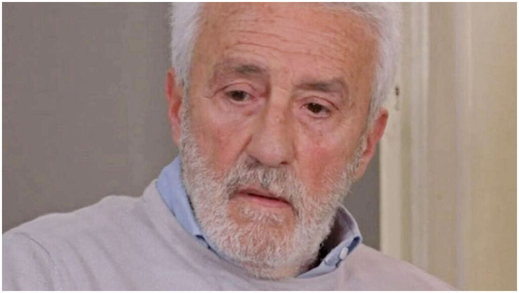 Un Posto al Sole, anticipazioni 19 gennaio: Vinicio fa ritorno a Napoli, Alberto incontra Anna