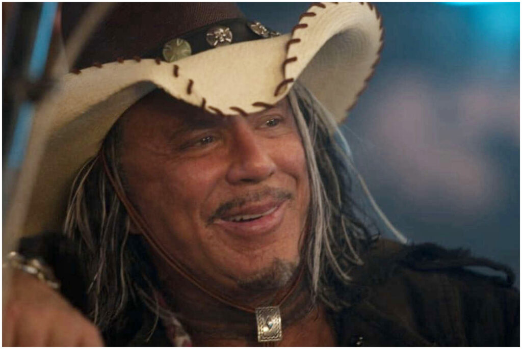 Mickey Rourke nega la campagna GoFundMe per evitare lo sfratto e la definisce una truffa