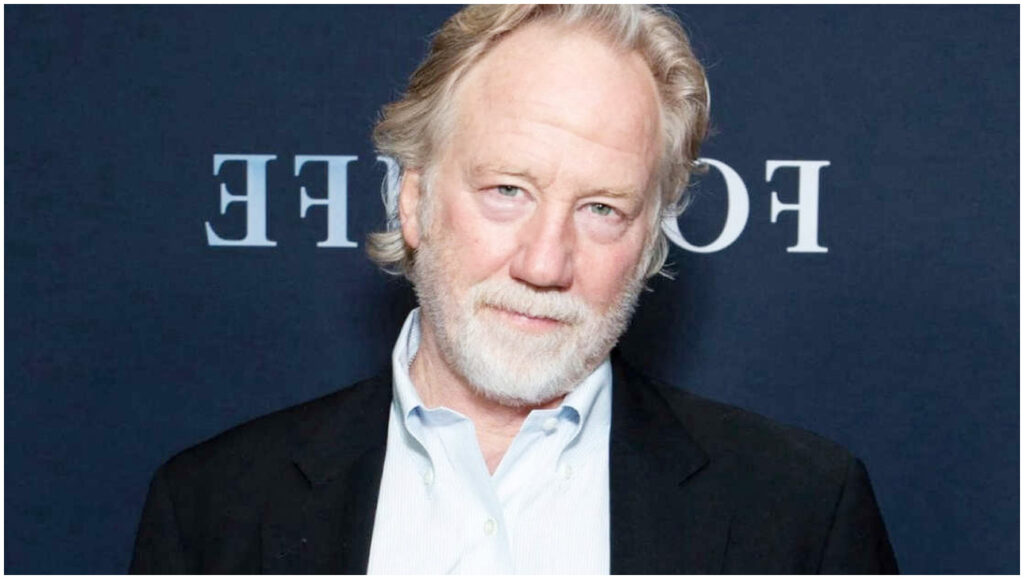 Timothy Busfield rilasciato in attesa del processo per l’accusa di abusi su minori