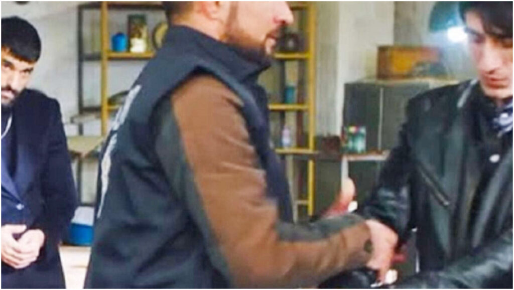 Io sono Farah, colpi di scena in arrivo: Mehmet ordina l’arresto di Ilyas