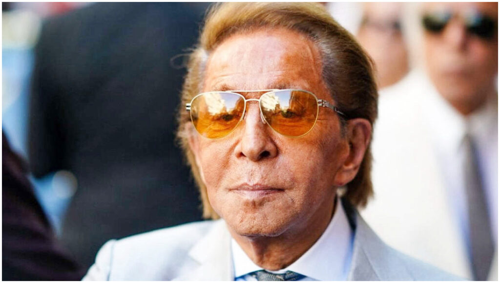 Valentino, il funerale a Roma con la partecipazione di star di Hollywood come Anne Hathaway e Elizabeth Hurley