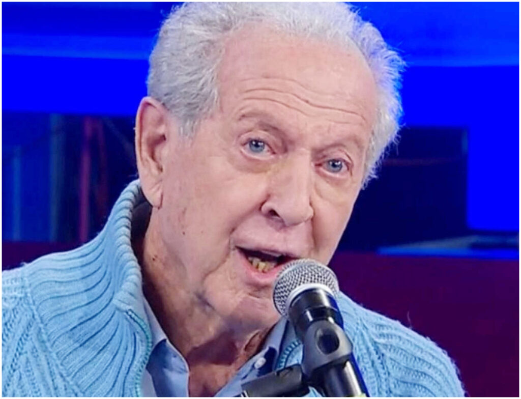 Memo Remigi racconta la sua storia d’amore con Barbara D’Urso: “È stato un amore autentico”