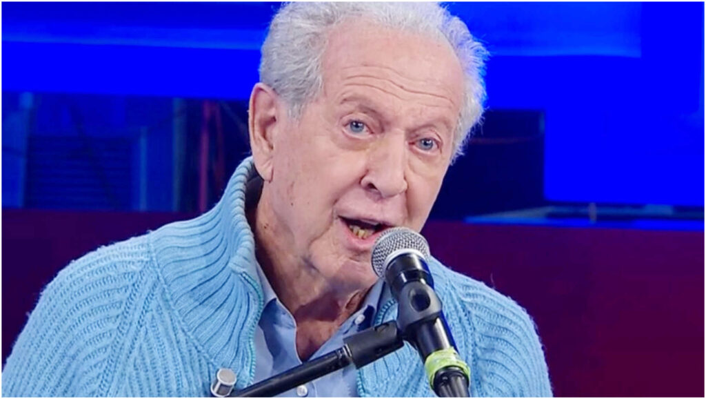 Memo Remigi rivela la sua intensa storia d’amore con Barbara D’Urso: un legame autentico e sincero