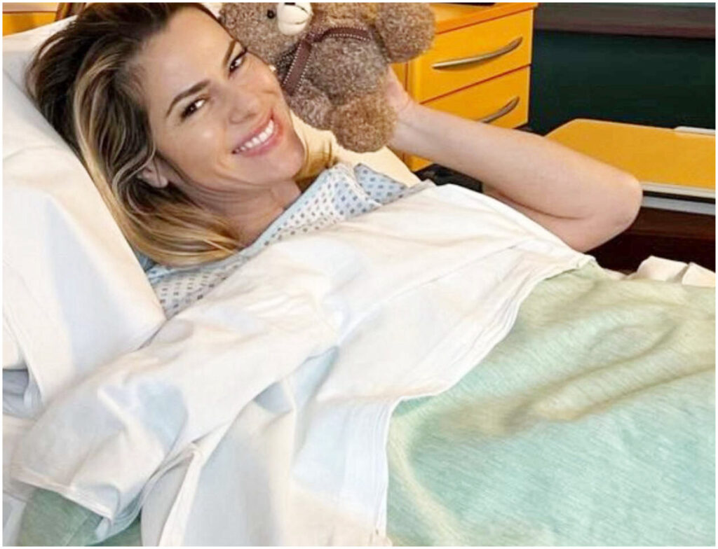 Thais Wiggers racconta il suo percorso dopo l’operazione al piede destro bionico dopo l’incidente