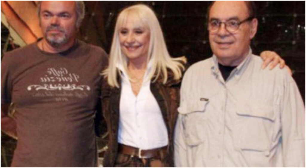 Raffaella Carrà ripercorre la sua vita tra Boncompagni e l’amore con Japino, l’uomo ideale Sergio