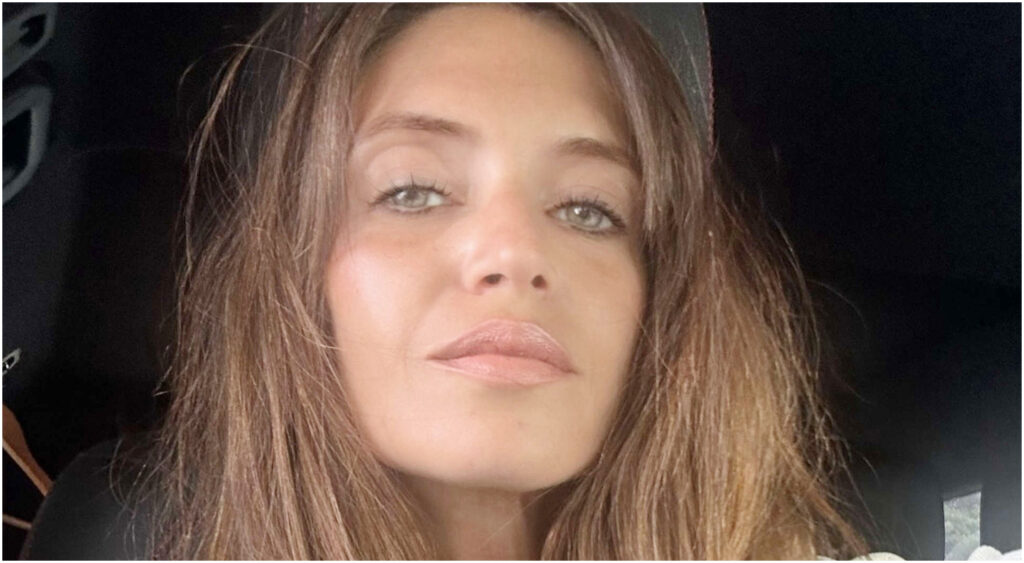 Sara Carbonero ricoverata d’urgenza alle Canarie per dolori addominali, condizioni attuali della giornalista