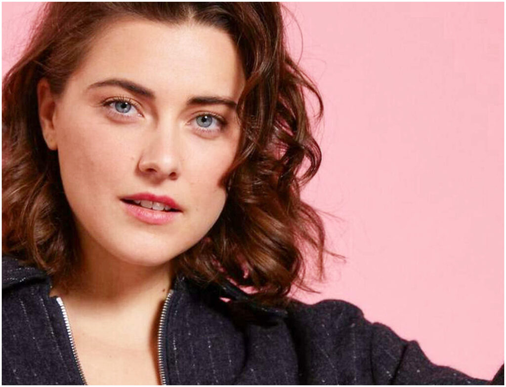 Sofia Panizzi racconta il suo infortunio a teatro: la ricerca della serenità come attrice