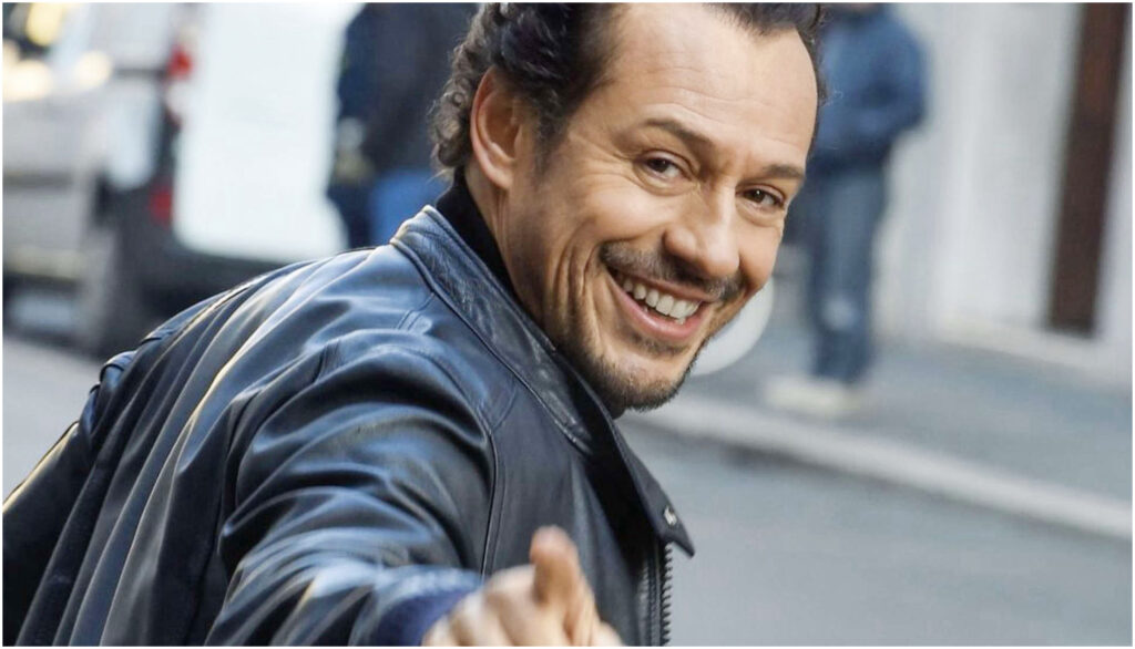 Stefano Accorsi racconta il suo nuovo film Le cose non dette e il significato del tradimento personale