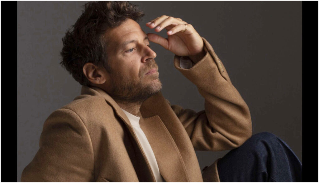 Tommaso Basili racconta il suo ruolo in ‘Colpa dei sensi’ su Canale 5: “Ordine fuori, caos dentro”