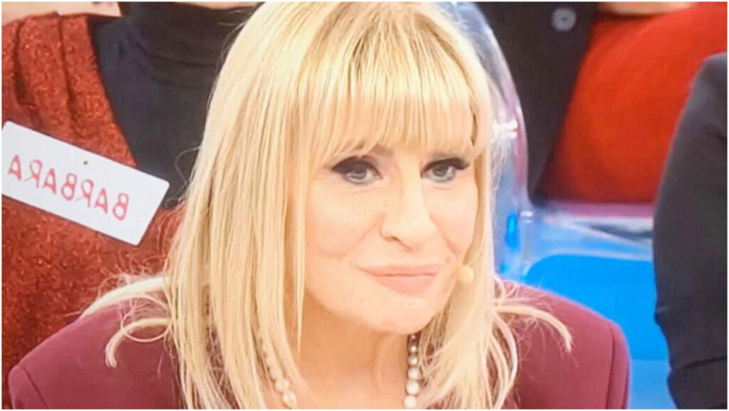 Sabrina in lacrime dopo il litigio con Tina, mentre Gemma riceve un altro rifiuto al trono