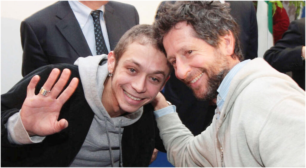 Valentino Rossi accusa la compagna di Graziano di prelievo abusivo di 200mila euro dal conto