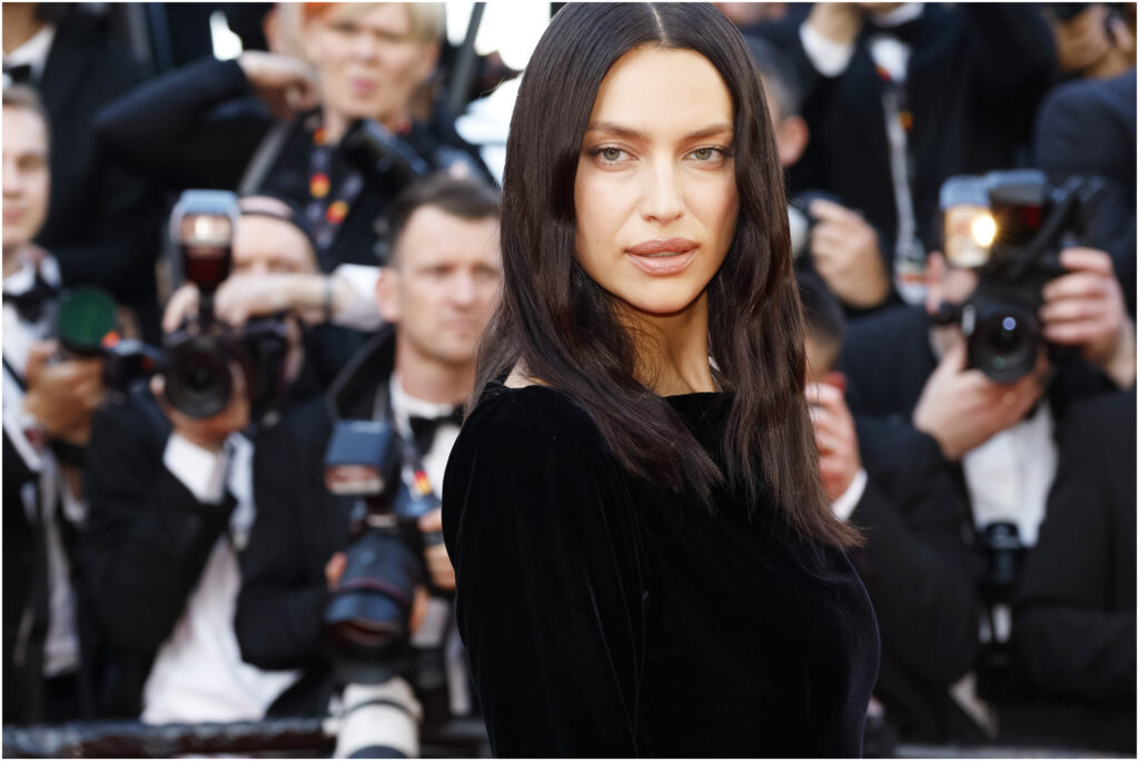 Sanremo 2026, abiti Irina Shayk terza serata del Festival: look, stilista