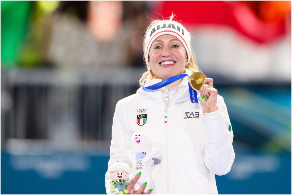 Sanremo 2026, abito Francesca Lollobrigida ospite Festival: stilista