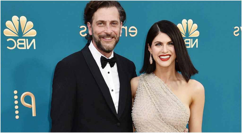 Alexandra Daddario e Andrew Form annunciano la separazione dopo tre anni di matrimonio, co-genitori in futuro