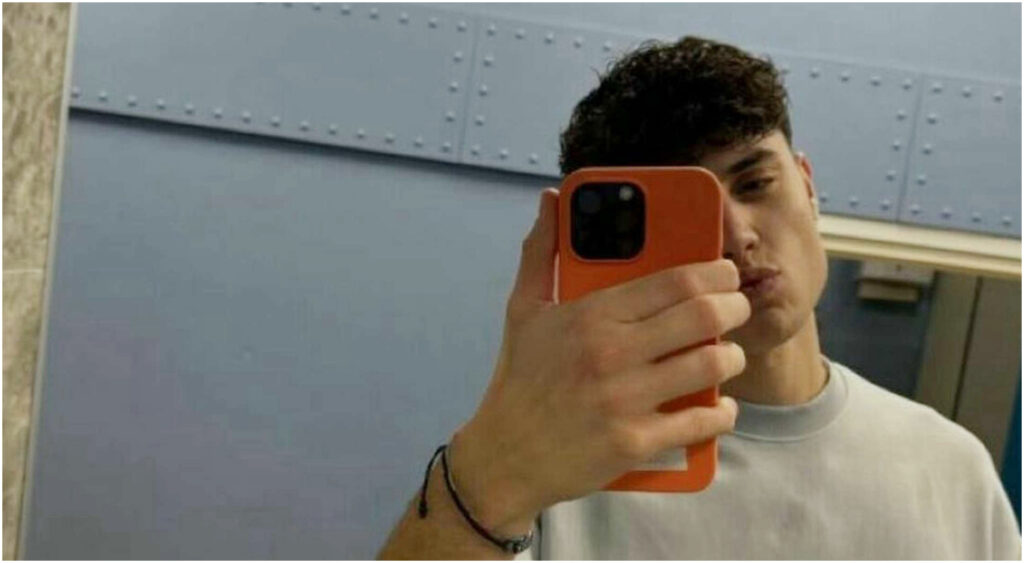 Amici nella bufera, il passato di Riccardo Stimolo torna a galla e fa temere una squalifica