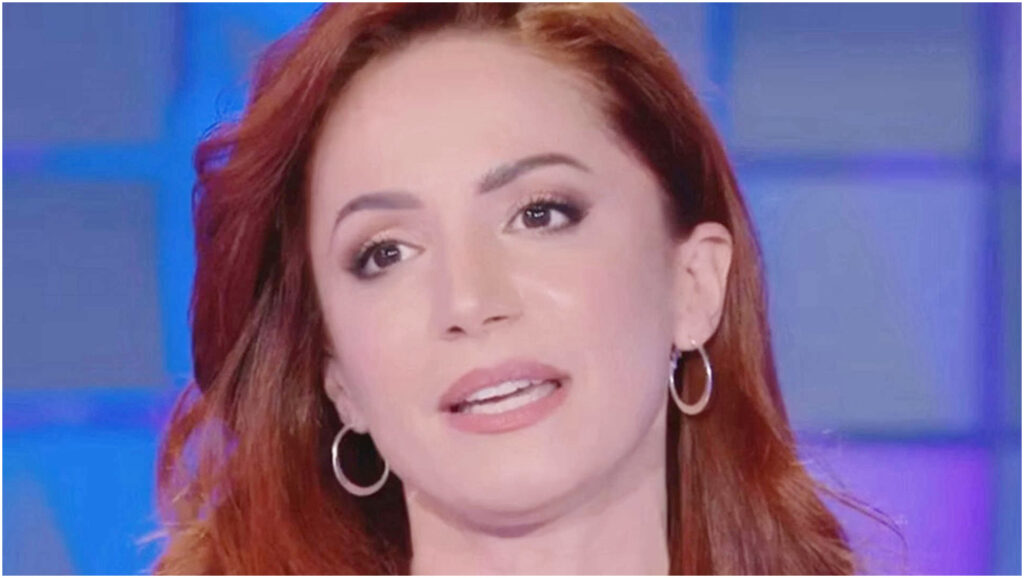 Andrea Delogu colpita da insulti da un noto artista di Sanremo: un commento sconcertante