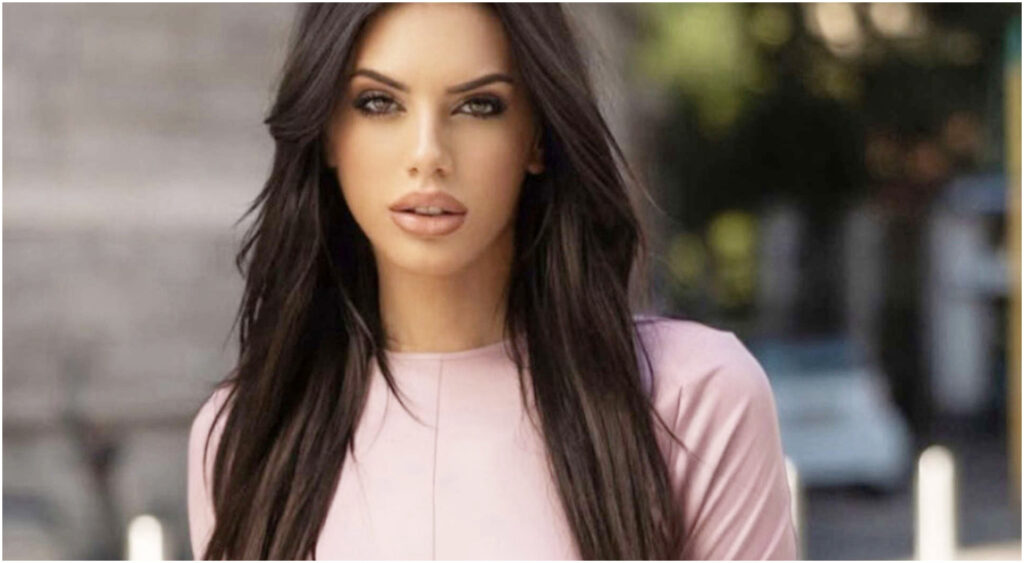 Antonella Fiordelisi rivela: da cinque anni non sento mia sorella e non sono andata alla sua laurea