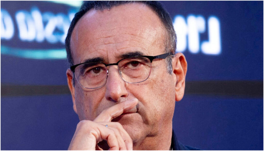 Carlo Conti si commuove a Verissimo raccontando il legame con il figlio e il suo percorso a Sanremo