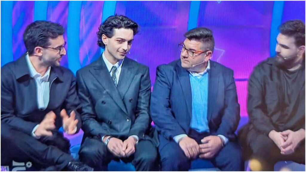 C’è posta per te: Il Volo consola Annamaria e Giuseppe durante un momento di grande emozione