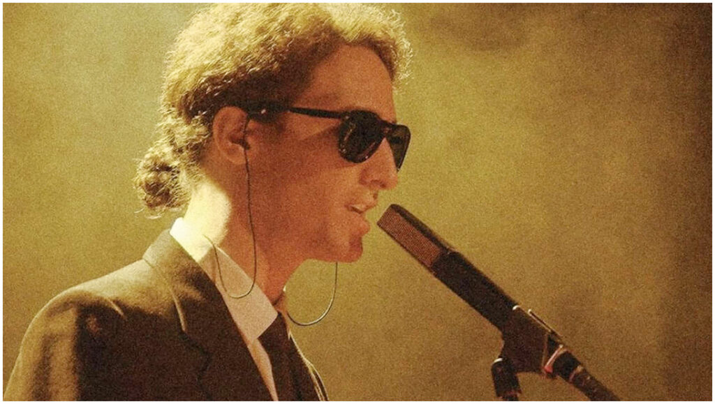 Dario Aita interpreta Franco Battiato nel provino che ha impressionato la giuria