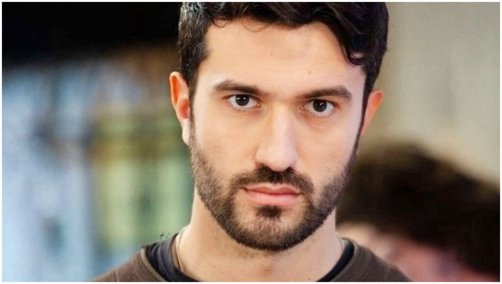 Un Posto al Sole, anticipazioni 3 febbraio: Eduardo trama un colpo, Damiano vuole Rosa accanto a sé