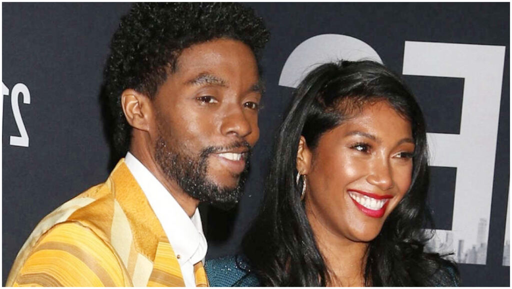 La moglie di Chadwick Boseman rivela le ragioni per cui ha tenuto nascosto il cancro