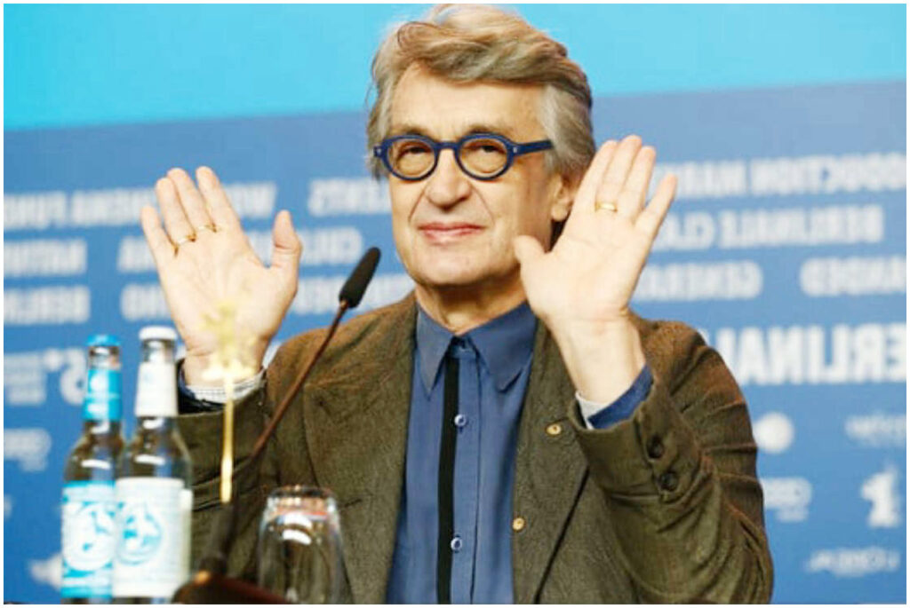 Wim Wenders alla Berlinale sostiene che i registi devono evitare la politica nel loro lavoro