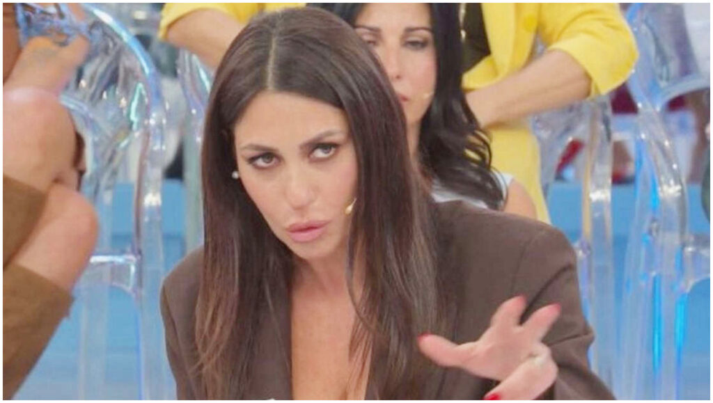 Uomini e Donne anticipazioni, Sara Gaudenzi rifiuta Gabriele mentre Paola lascia la trasmissione