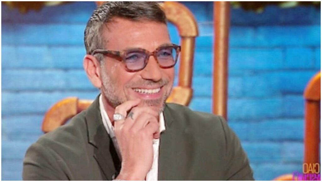 Costantino Vitagliano analizza il ruolo di De Filippi, Costanzo e il declino di Lele Mora