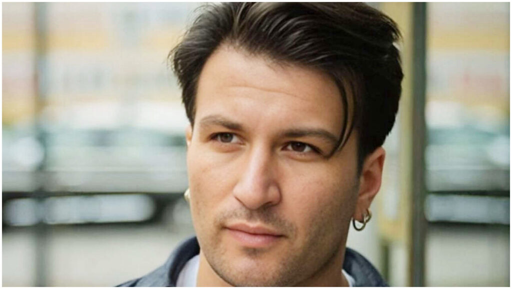 Sanremo 2026, Eddie Brock debutta grazie al supporto della nonna che lo ha aiutato nella carriera