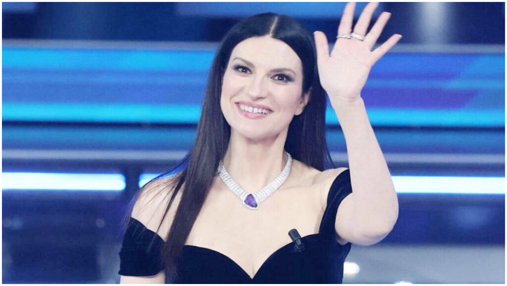 Sanremo 2026, Laura Pausini protagonista con gaffe, doppi sensi e momenti che diventano virali