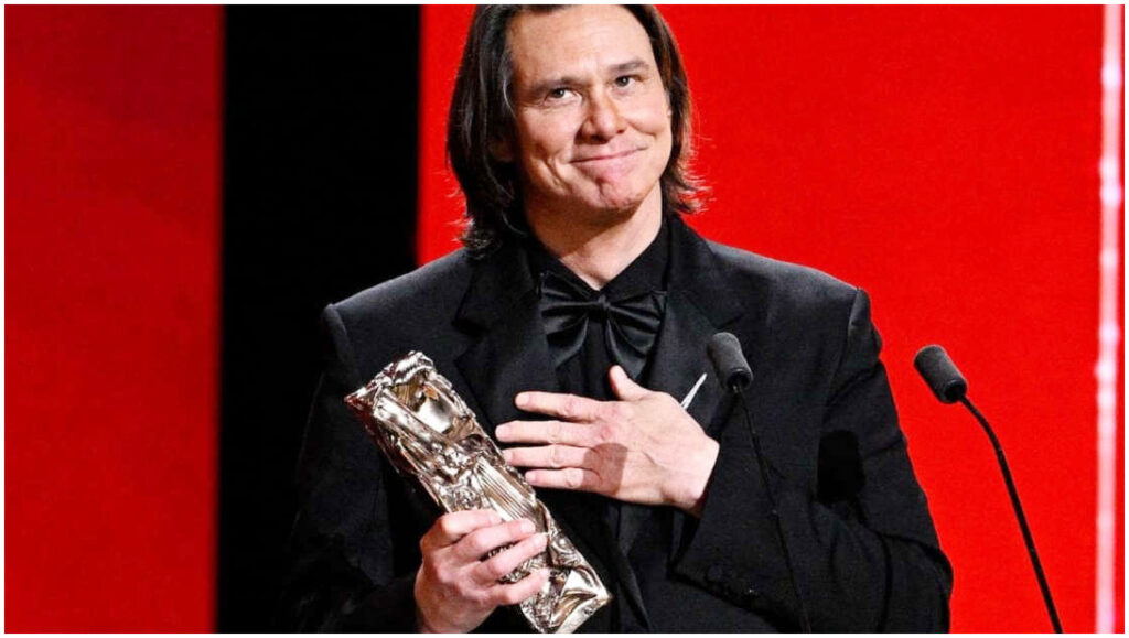 Jim Carrey emozionato per il César alla carriera e si scusa per il francese in apprendimento