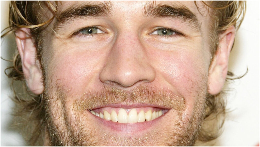 James Van Der Beek racconta le sue ultime ore: ha affrontato la morte con dignità e coraggio