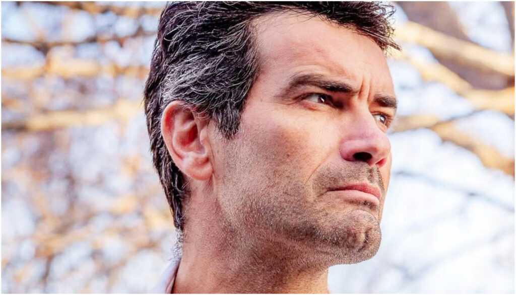 Marco Bonini si racconta in un’intervista su ‘Cuori 3’ di Rai 1: l’uomo nuovo tra fragilità e relazioni