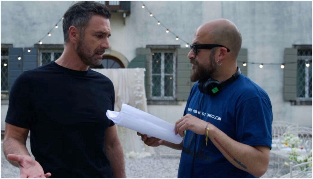 Marco Castaldi racconta il suo film ‘Amici comuni’ e l’amore senza giudizi nella vita moderna