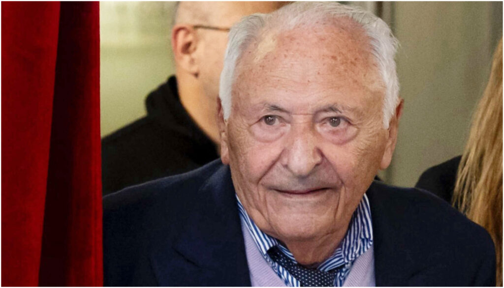 Mogol soccorso in elicottero dai vigili del fuoco per raggiungere una festa a Roma da Sanremo