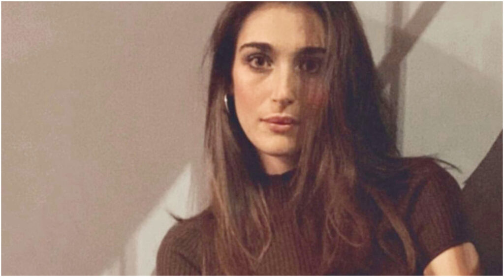 Pilar Fogliati racconta la sua casa in affitto a Roma: tra cimeli storici e un bagno di design